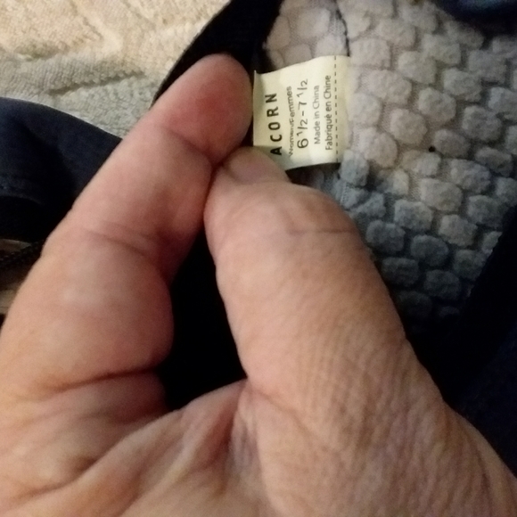 ⬇️Acorn foldable slippers with bag-NWOT - Picture 5 of 5